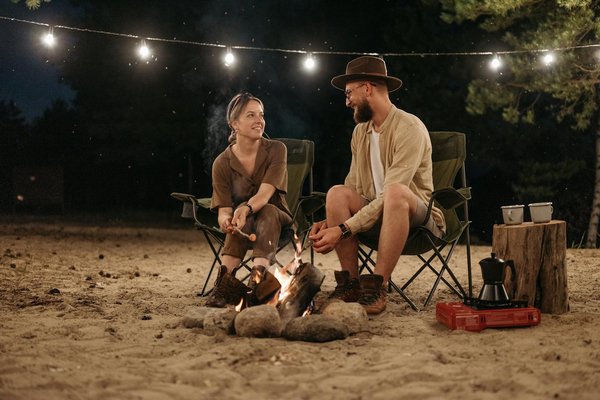 Comment découvrir les traditions artisanales du cuir en Italie : ateliers et lieux recommandés ?